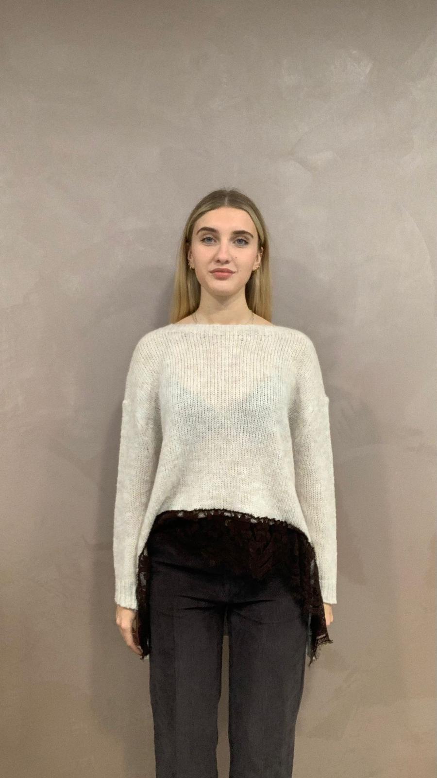 Pullover Layering Chic