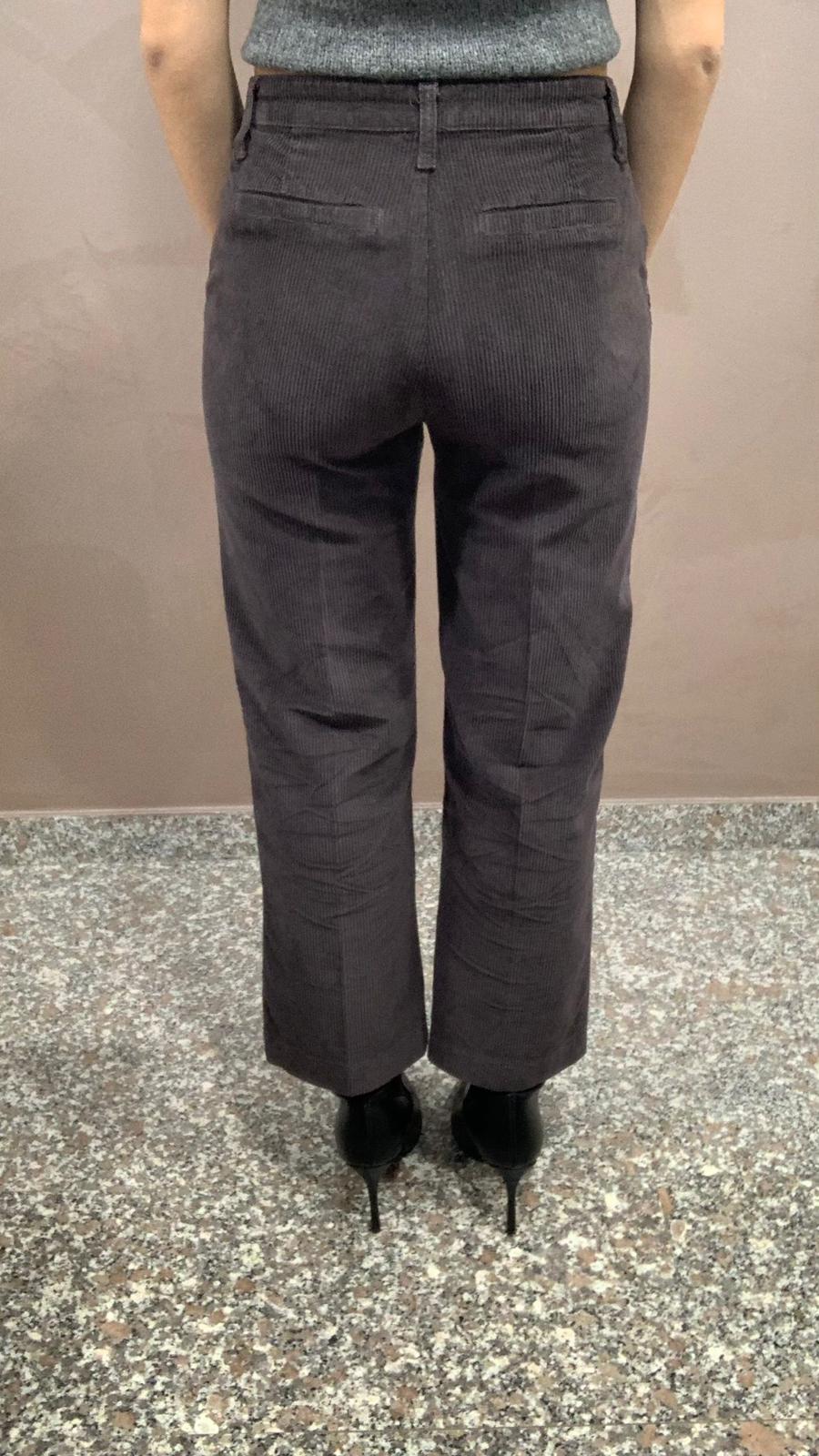 Pantaloni in Velluto a Coste "Corduroy Comfort"