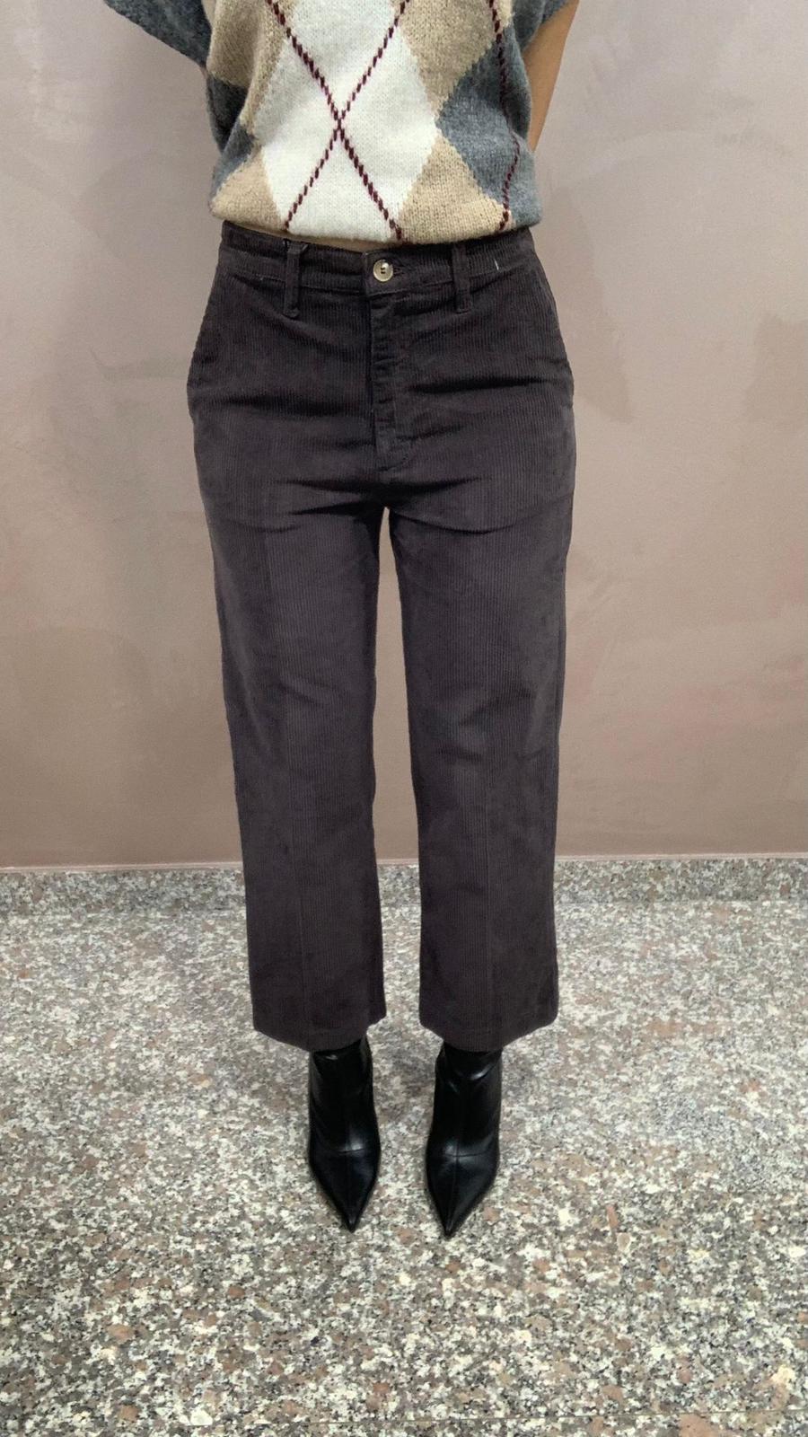 Pantaloni in Velluto a Coste "Corduroy Comfort"