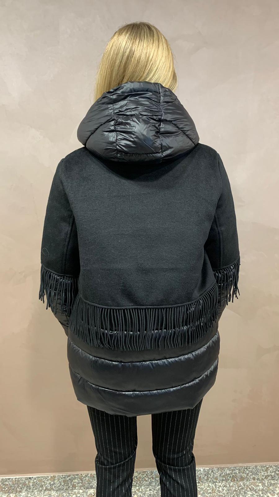Piumino Black Tassel